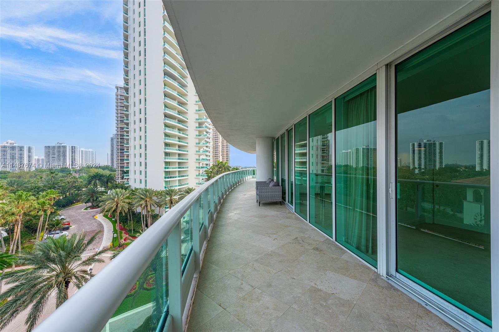 19955 NE 38th Ct 806, Aventura, Florida 33180, 3 Bedrooms Bedrooms, ,4 BathroomsBathrooms,Residential,For Sale,19955 NE 38th Ct 806,A11487674