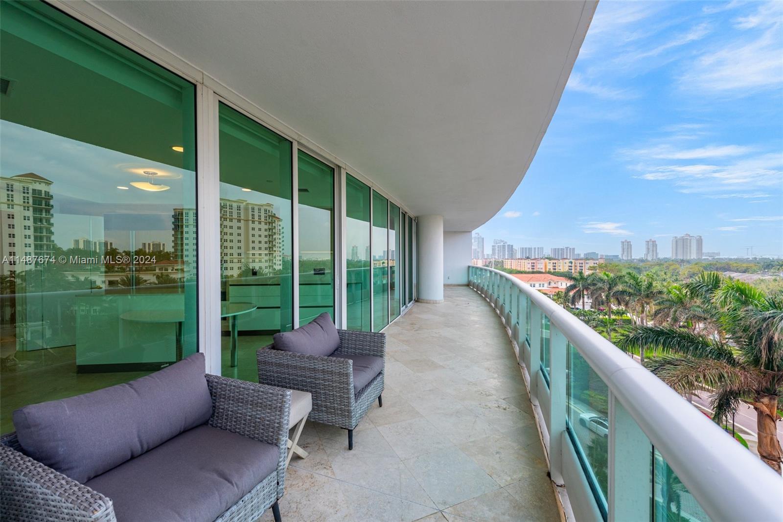 19955 NE 38th Ct 806, Aventura, Florida 33180, 3 Bedrooms Bedrooms, ,4 BathroomsBathrooms,Residential,For Sale,19955 NE 38th Ct 806,A11487674