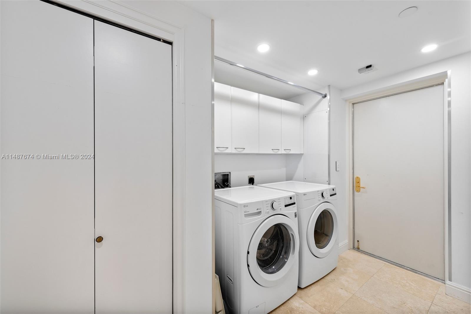 19955 NE 38th Ct 806, Aventura, Florida 33180, 3 Bedrooms Bedrooms, ,4 BathroomsBathrooms,Residential,For Sale,19955 NE 38th Ct 806,A11487674