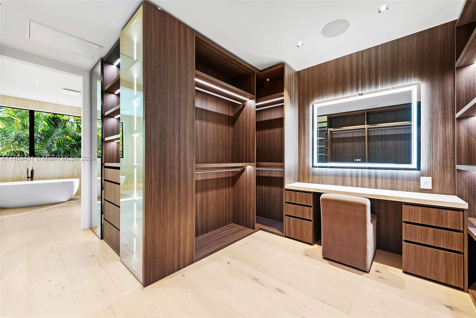 128 Ocean Blvd, Golden Beach, FL, 33160 United States, 6 Bedrooms Bedrooms, ,7 BathroomsBathrooms,Residential,For Sale,Ocean Blvd,A11469401