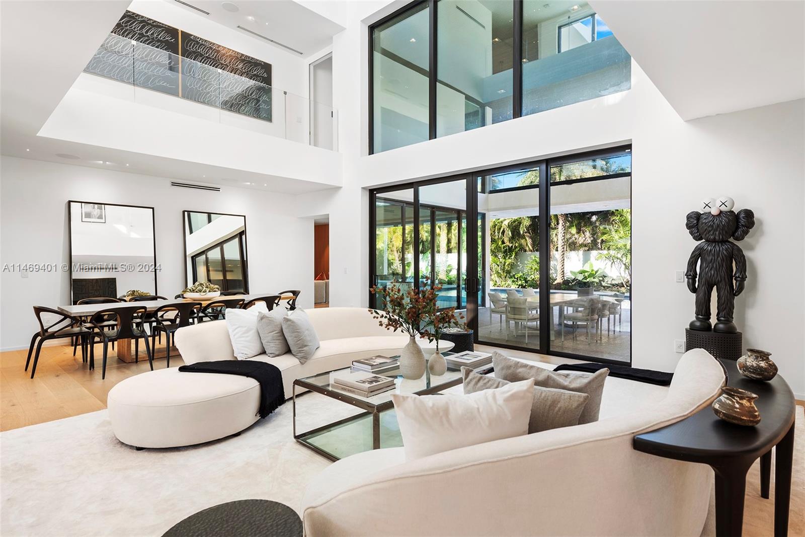 128 Ocean Blvd, Golden Beach, FL, 33160 United States, 6 Bedrooms Bedrooms, ,7 BathroomsBathrooms,Residential,For Sale,Ocean Blvd,A11469401