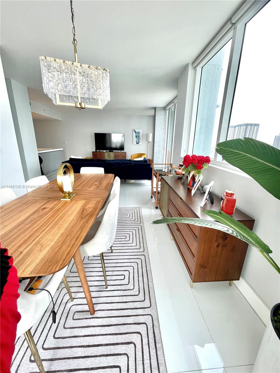 253 NE 2nd St 3303, Miami, Florida 33132, 3 Bedrooms Bedrooms, ,2 BathroomsBathrooms,Residential,For Sale,253 NE 2nd St 3303,A11488136