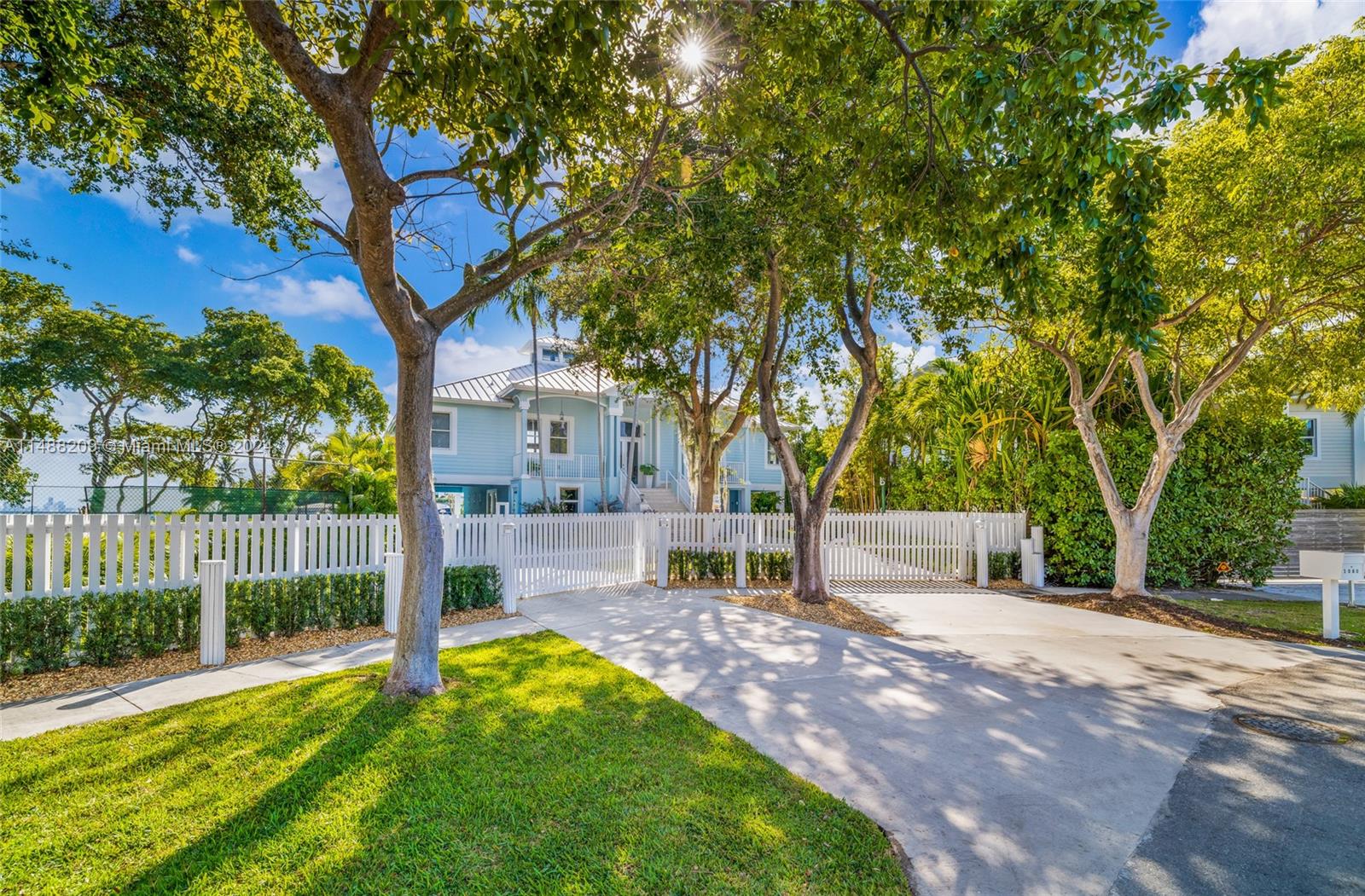 1080 NE Little River Dr, Miami, Florida 33138, 5 Bedrooms Bedrooms, ,5 BathroomsBathrooms,Residential,For Sale,1080 NE Little River Dr,A11488209