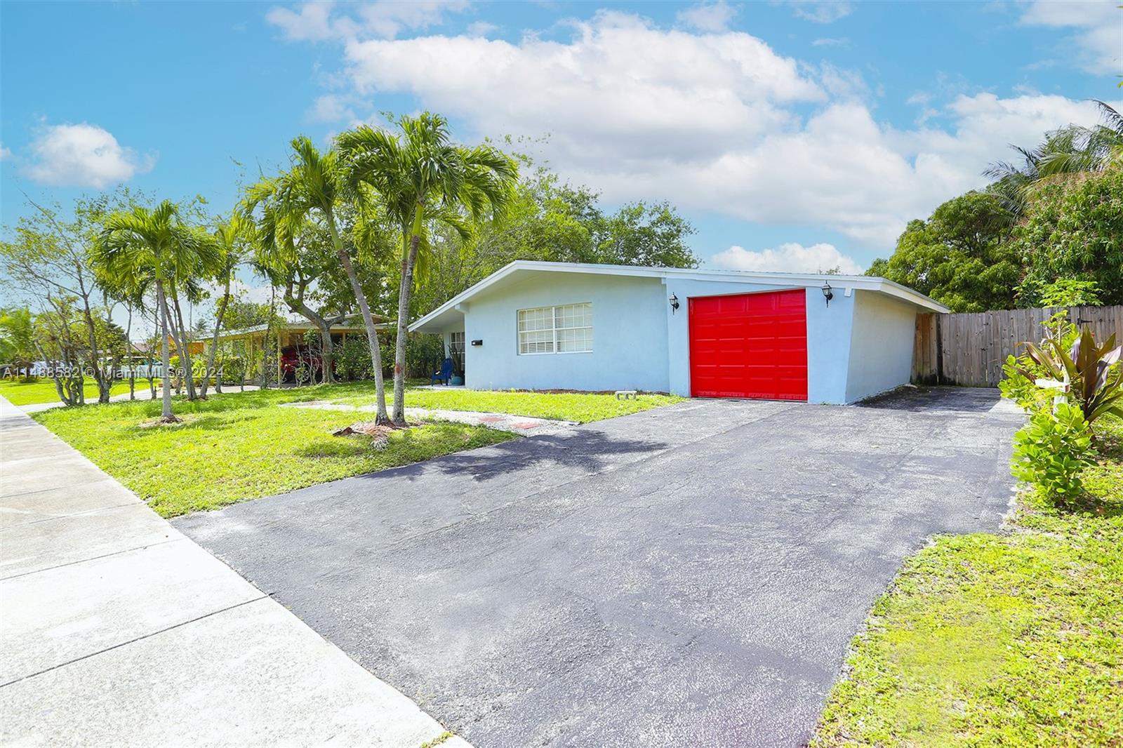 309 NW 44th Ave, Plantation, Florida 33317, 4 Bedrooms Bedrooms, ,3 BathroomsBathrooms,Residential,For Sale,309 NW 44th Ave,A11488582