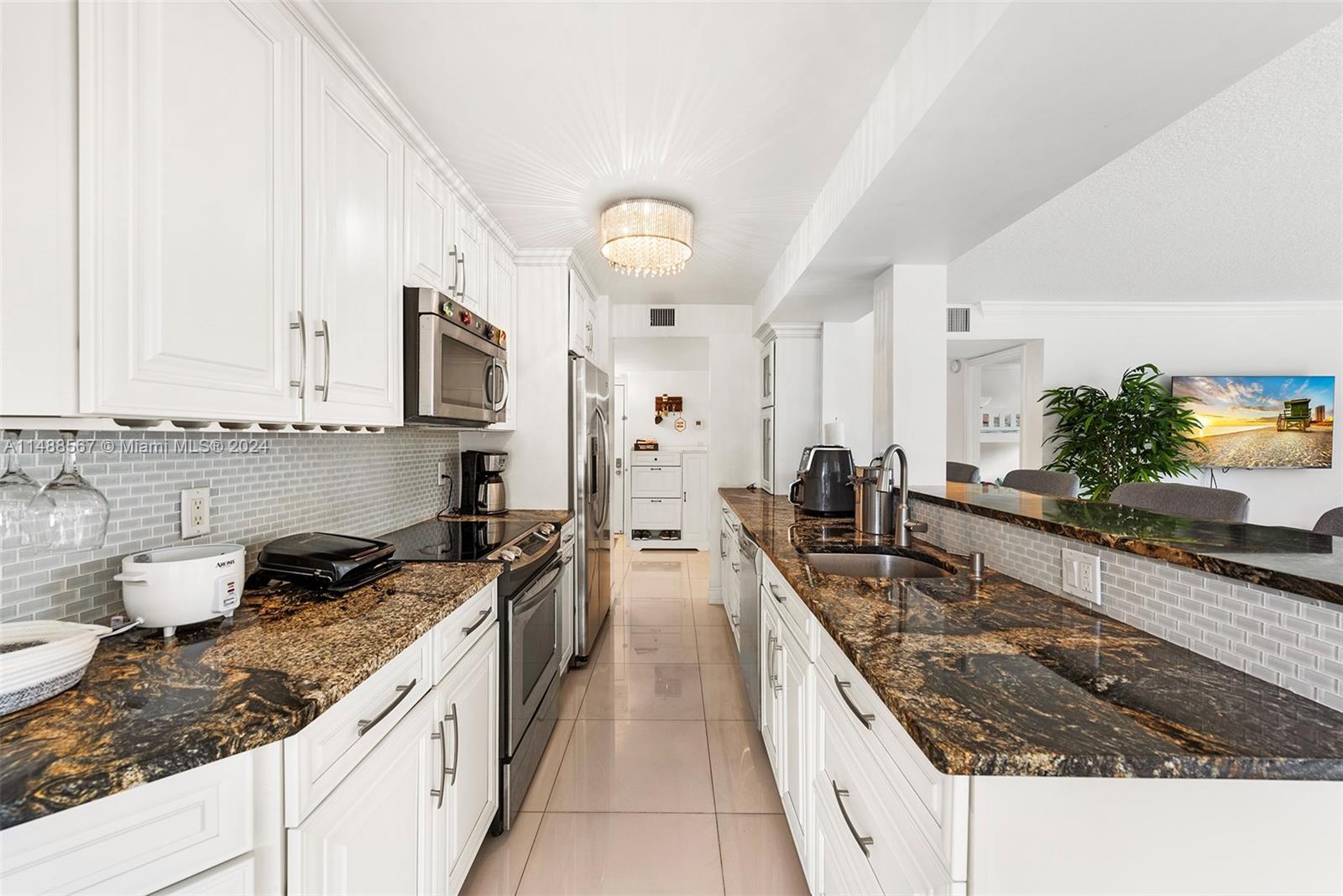 3031 Ocean Blvd, Fort Lauderdale, FL, 33308 United States, 3 Bedrooms Bedrooms, ,2 BathroomsBathrooms,Residential,For Sale,Ocean Blvd,A11488567