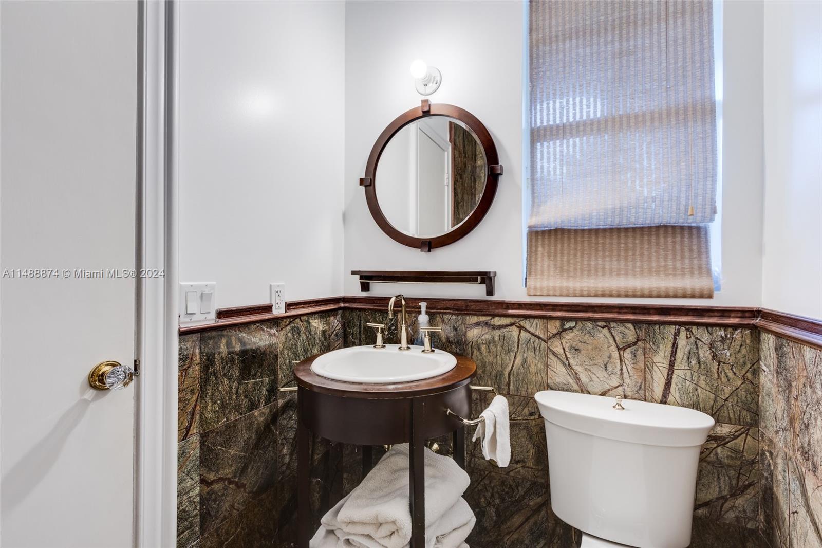 5101 Alton Rd, Miami Beach, Florida 33140, 5 Bedrooms Bedrooms, ,4 BathroomsBathrooms,Residential,For Sale,5101 Alton Rd,A11488874