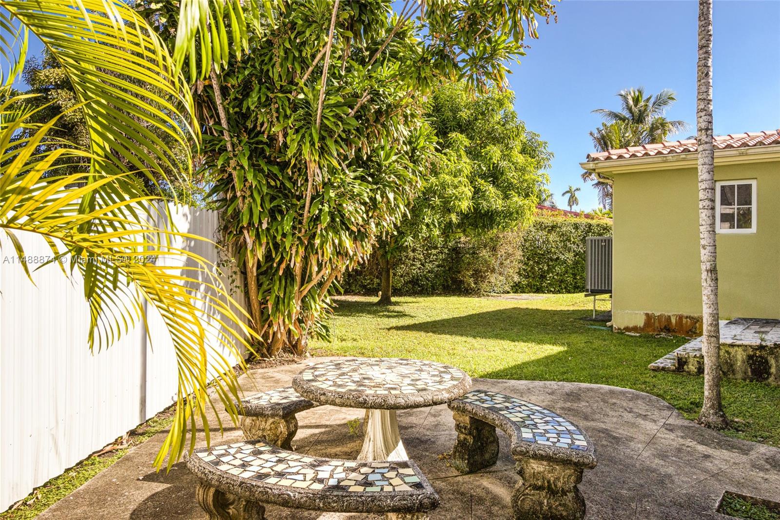 5101 Alton Rd, Miami Beach, Florida 33140, 5 Bedrooms Bedrooms, ,4 BathroomsBathrooms,Residential,For Sale,5101 Alton Rd,A11488874