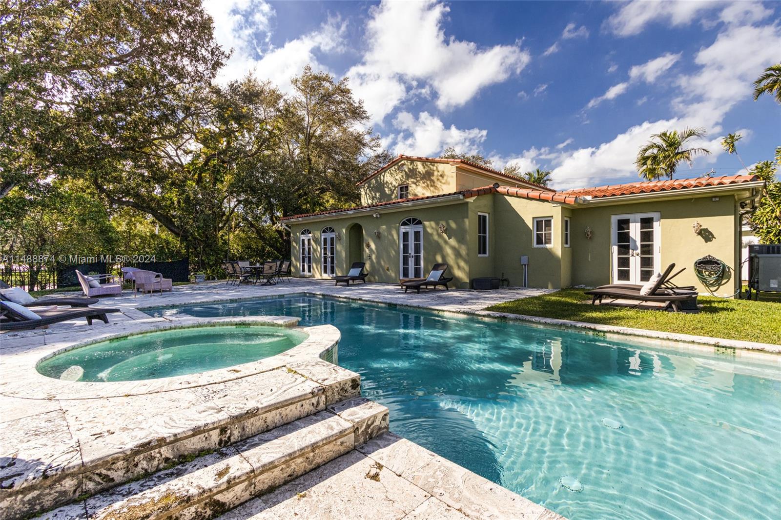 5101 Alton Rd, Miami Beach, Florida 33140, 5 Bedrooms Bedrooms, ,4 BathroomsBathrooms,Residential,For Sale,5101 Alton Rd,A11488874