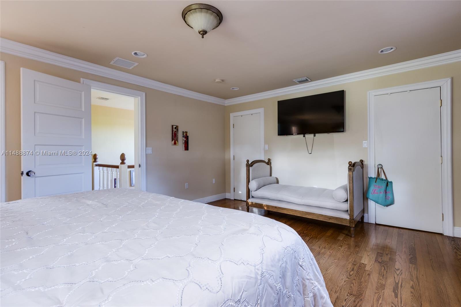 5101 Alton Rd, Miami Beach, Florida 33140, 5 Bedrooms Bedrooms, ,4 BathroomsBathrooms,Residential,For Sale,5101 Alton Rd,A11488874