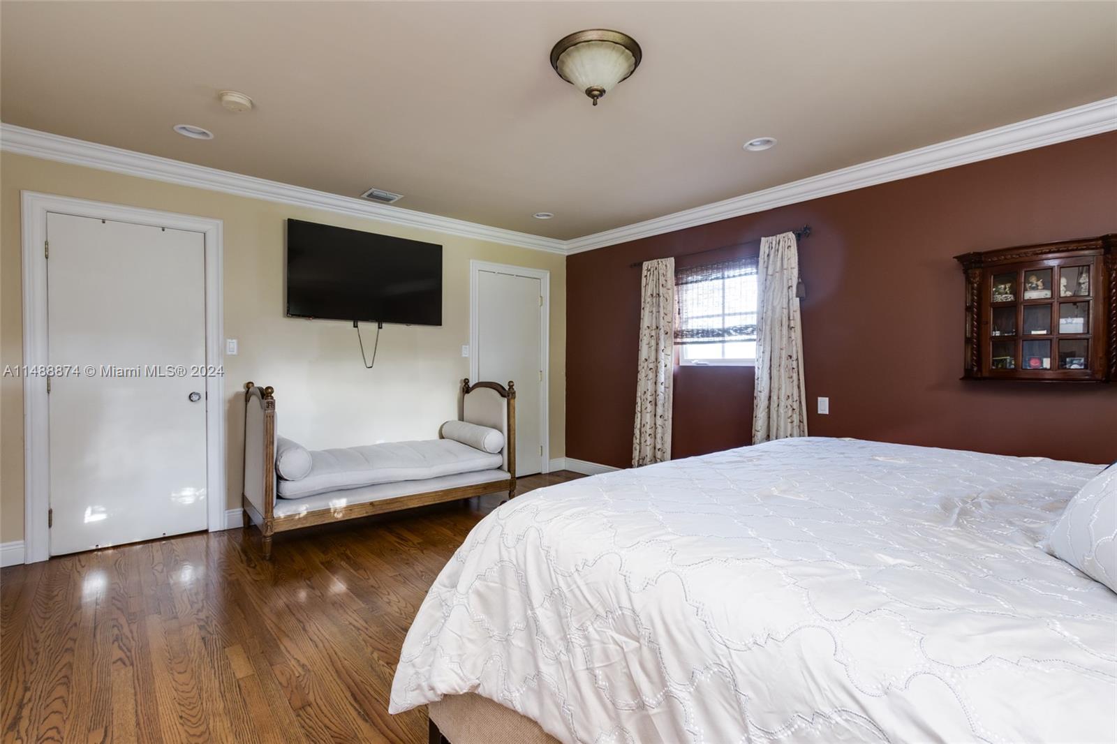 5101 Alton Rd, Miami Beach, Florida 33140, 5 Bedrooms Bedrooms, ,4 BathroomsBathrooms,Residential,For Sale,5101 Alton Rd,A11488874