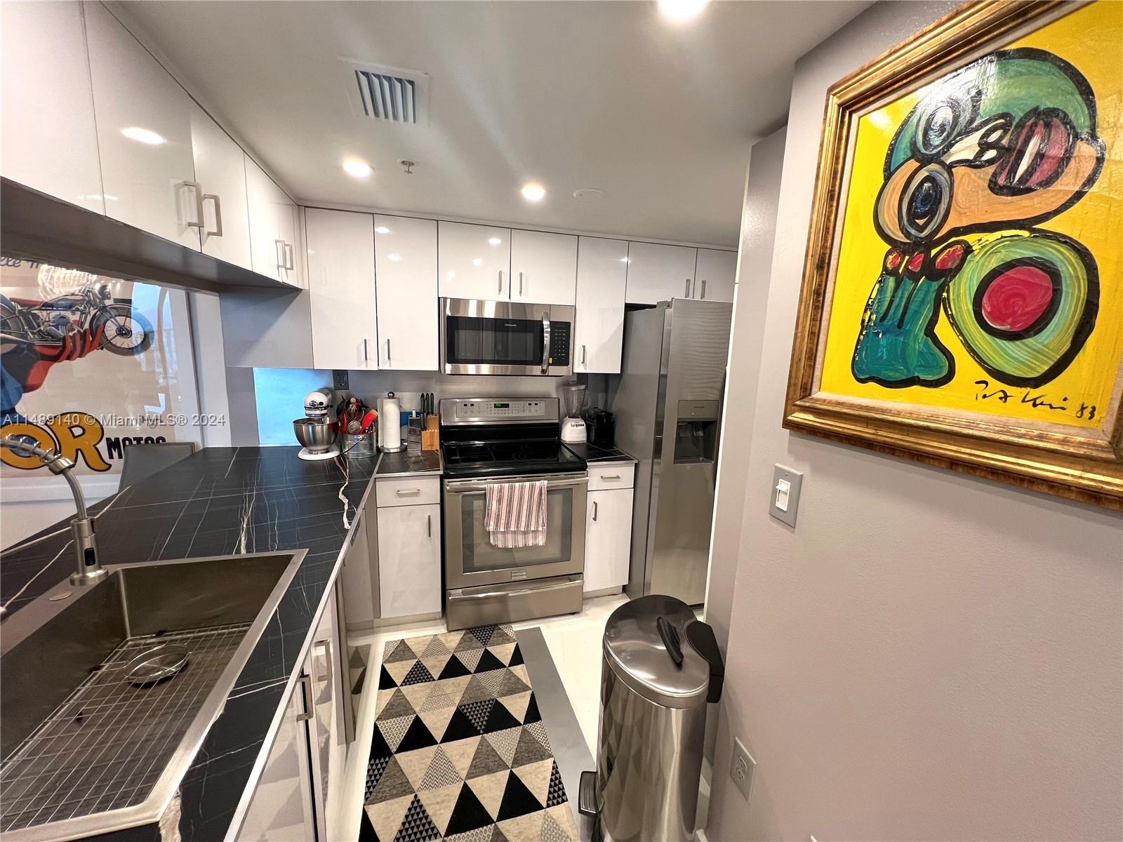 650 West Ave 2804, Miami Beach, Florida 33139, 2 Bedrooms Bedrooms, ,2 BathroomsBathrooms,Residential,For Sale,650 West Ave 2804,A11489140
