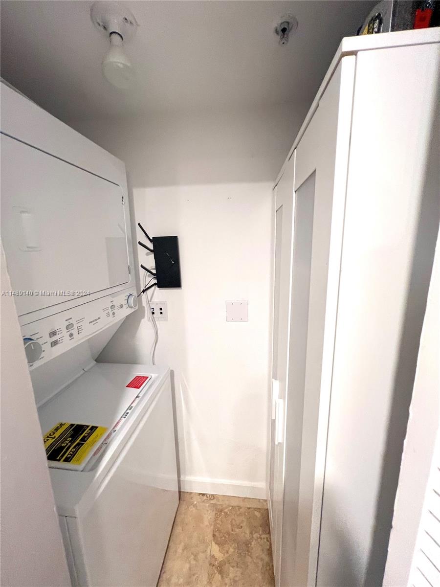 650 West Ave 2804, Miami Beach, Florida 33139, 2 Bedrooms Bedrooms, ,2 BathroomsBathrooms,Residential,For Sale,650 West Ave 2804,A11489140