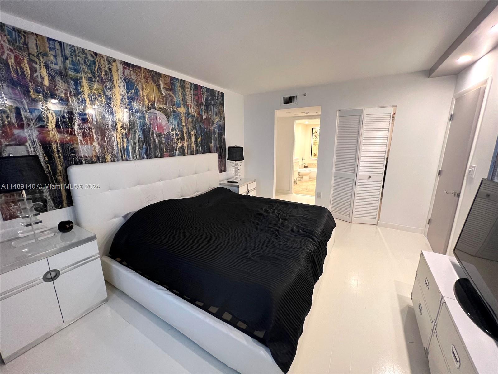 650 West Ave 2804, Miami Beach, Florida 33139, 2 Bedrooms Bedrooms, ,2 BathroomsBathrooms,Residential,For Sale,650 West Ave 2804,A11489140