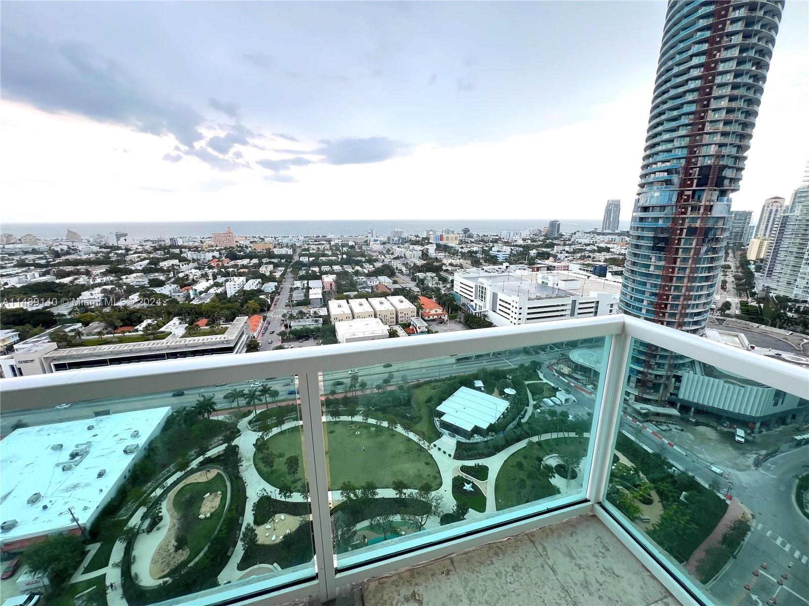 650 West Ave 2804, Miami Beach, Florida 33139, 2 Bedrooms Bedrooms, ,2 BathroomsBathrooms,Residential,For Sale,650 West Ave 2804,A11489140
