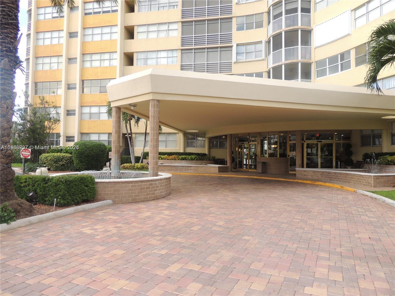 Hallandale Beach, Florida 33009, 1 Bedroom Bedrooms, ,1 BathroomBathrooms,Residential,For Sale,A11488797