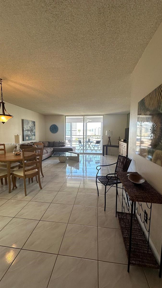 Hallandale Beach, Florida 33009, 1 Bedroom Bedrooms, ,1 BathroomBathrooms,Residential,For Sale,A11488797