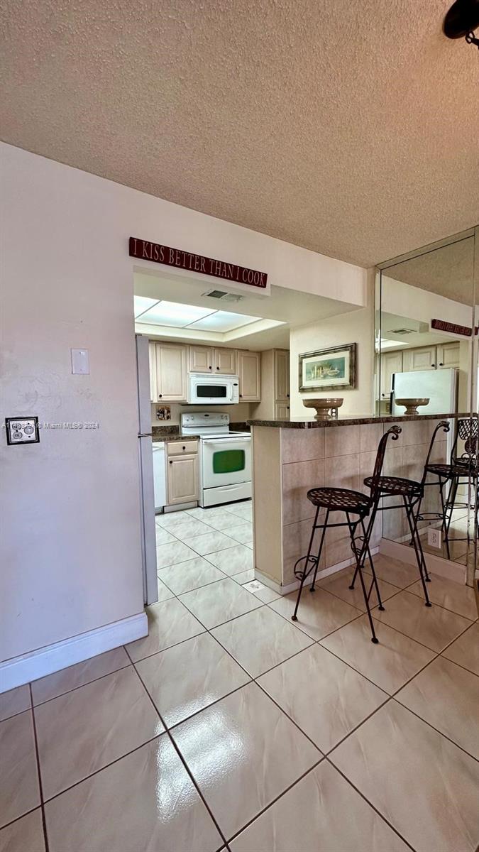 Hallandale Beach, Florida 33009, 1 Bedroom Bedrooms, ,1 BathroomBathrooms,Residential,For Sale,A11488797
