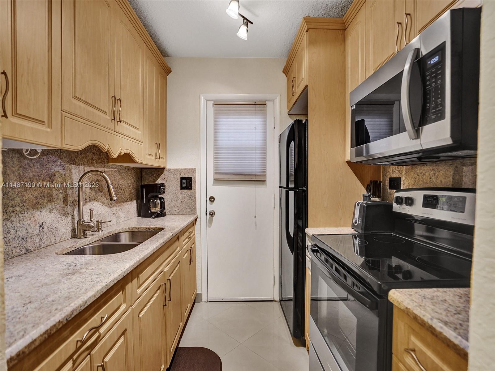 16701 NE 13th Ave 209, Miami, Florida 33162, 1 Bedroom Bedrooms, ,1 BathroomBathrooms,Residential,For Sale,16701 NE 13th Ave 209,A11487190