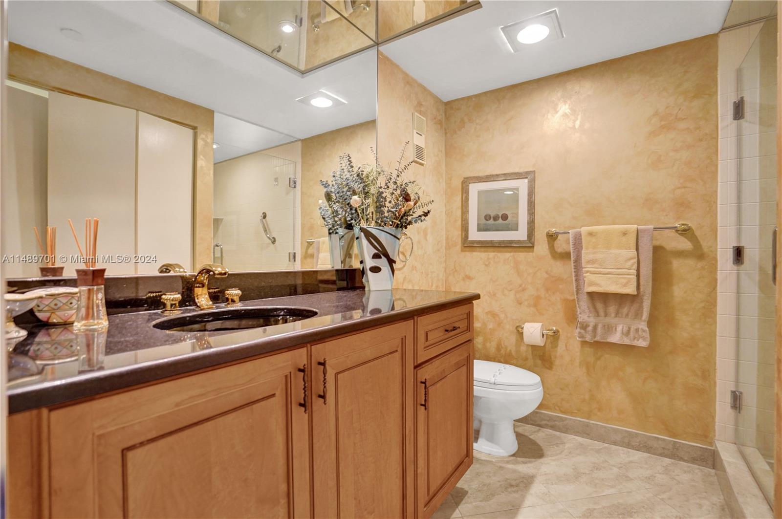 20281 Country Club Dr, Aventura, FL, 33180 United States, 3 Bedrooms Bedrooms, ,2 BathroomsBathrooms,Residential,For Sale,Country Club Dr,A11489701