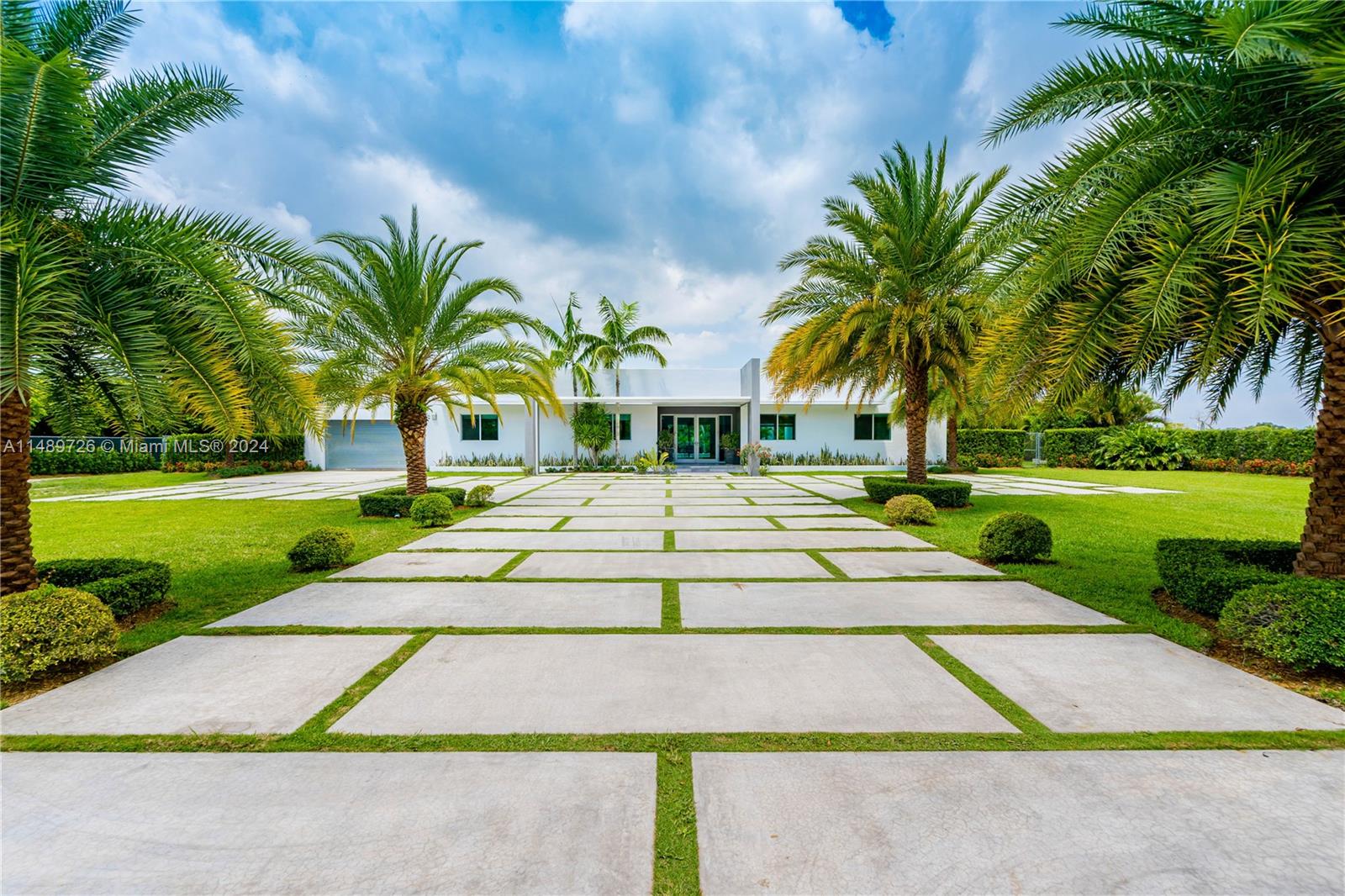 23660 SW 120th Ave, Homestead, Florida 33032, 4 Bedrooms Bedrooms, ,5 BathroomsBathrooms,Residentiallease,For Rent,23660 SW 120th Ave,A11489726