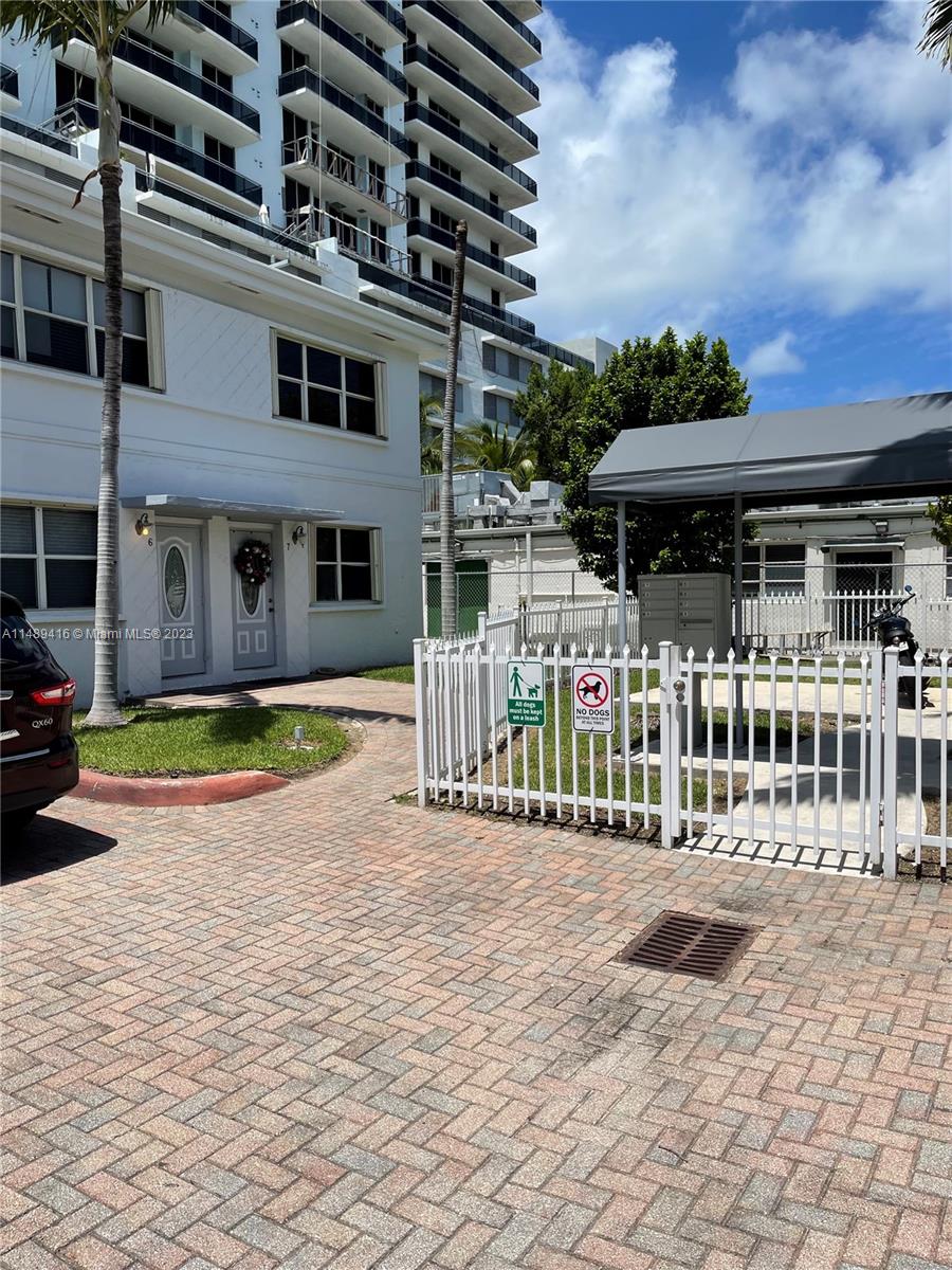 7801 Hispanola Ave 6, North Bay Village, Florida 33141, 2 Bedrooms Bedrooms, ,1 BathroomBathrooms,Residential,For Sale,7801 Hispanola Ave 6,A11489416