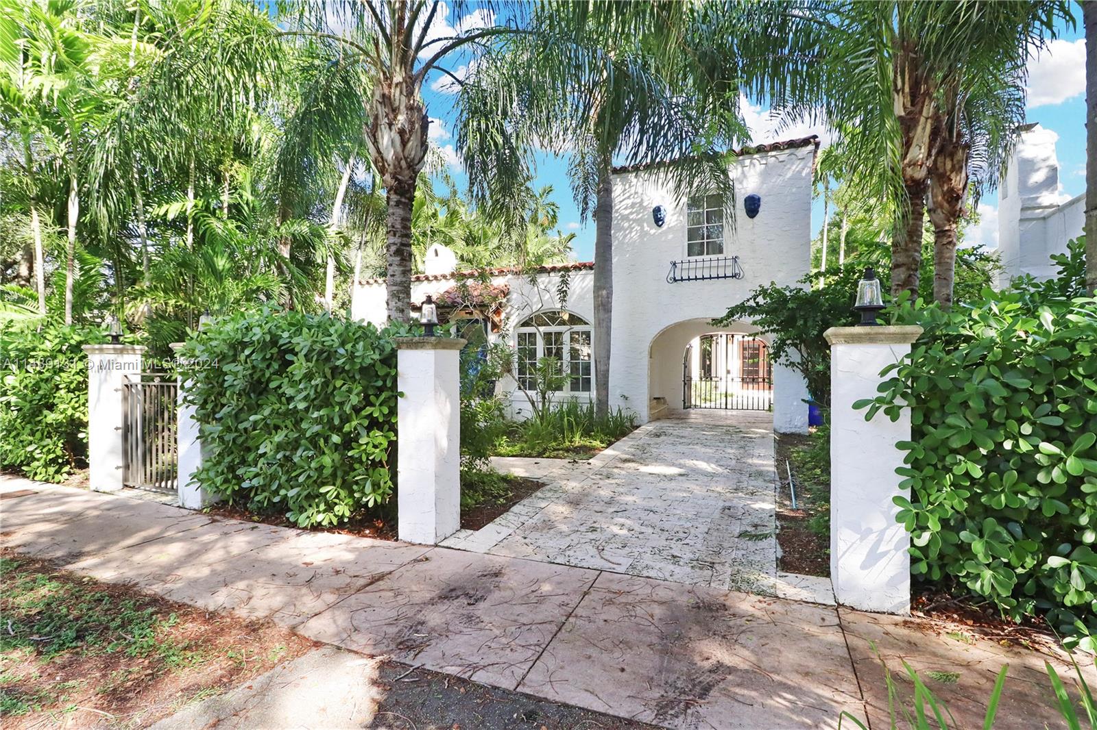 1119 Lisbon St, Coral Gables, Florida 33134, 3 Bedrooms Bedrooms, ,2 BathroomsBathrooms,Residential,For Sale,1119 Lisbon St,A11489131