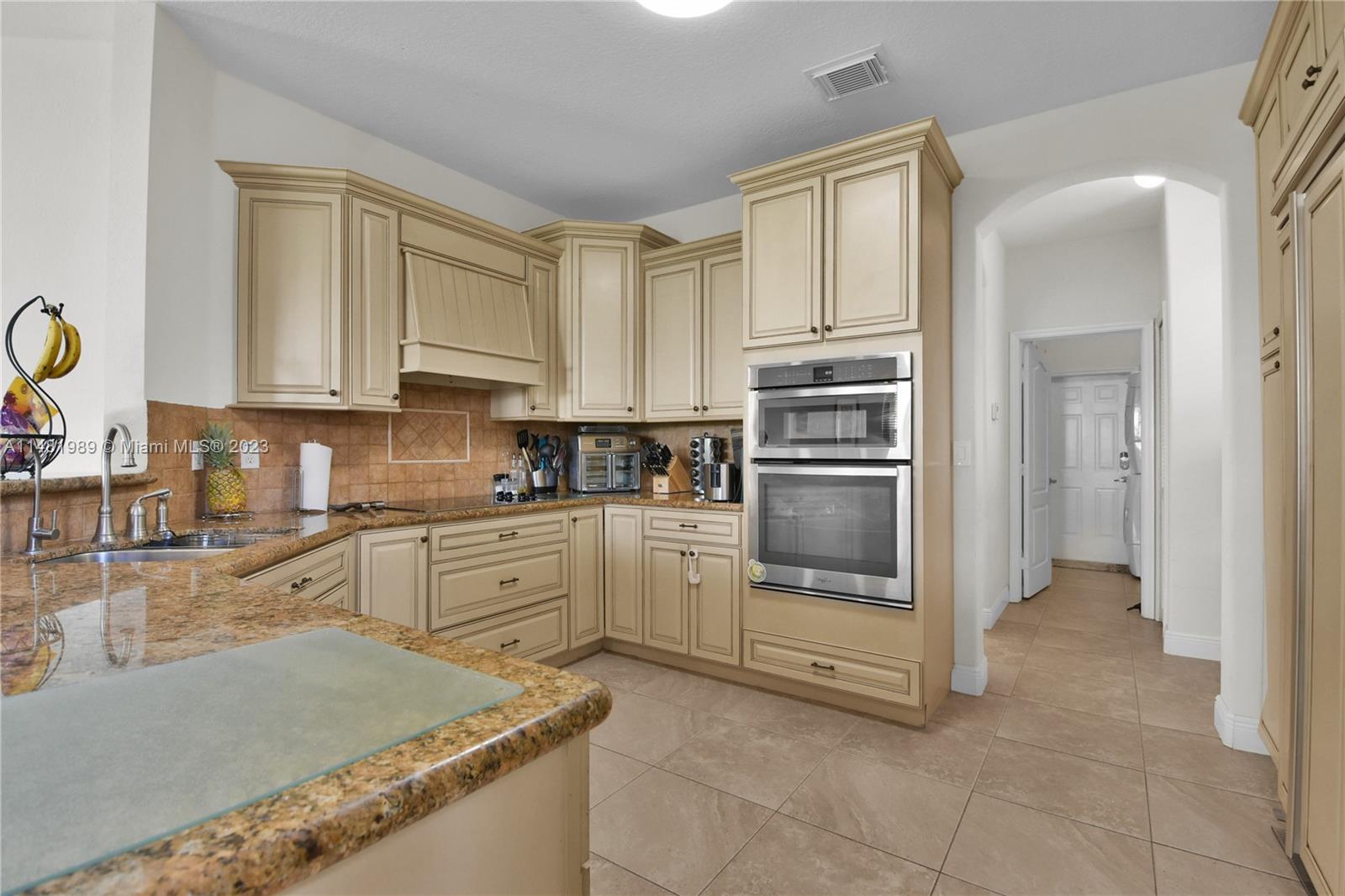 7862 NW 113th Pl, Doral, Florida 33178, 5 Bedrooms Bedrooms, ,4 BathroomsBathrooms,Residential,For Sale,7862 NW 113th Pl,A11481989