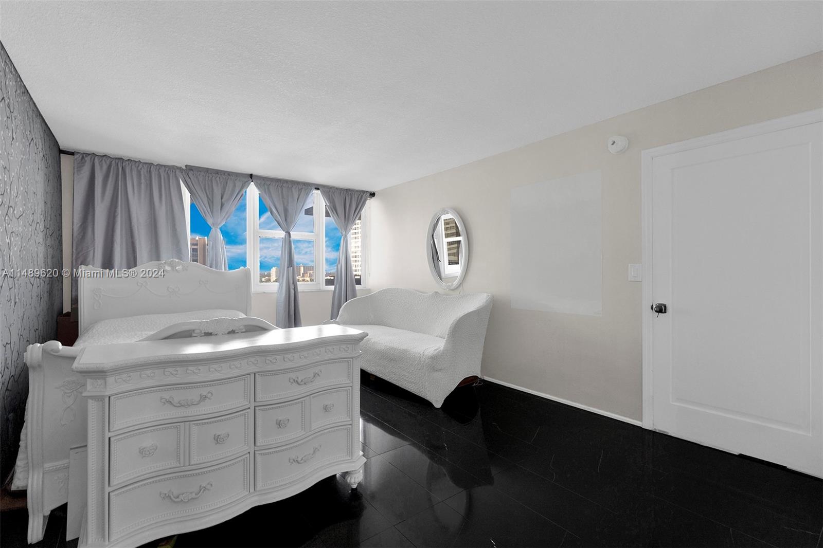 2030 S Ocean Dr 803, Hallandale Beach, Florida 33009, 1 Bedroom Bedrooms, ,1 BathroomBathrooms,Residential,For Sale,2030 S Ocean Dr 803,A11489620