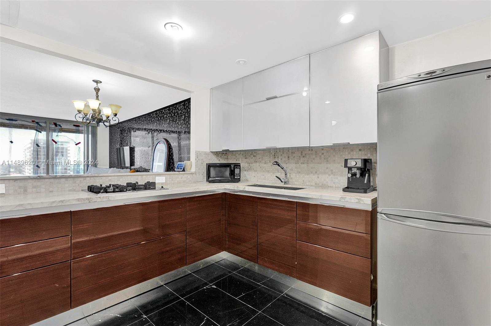 2030 S Ocean Dr 803, Hallandale Beach, Florida 33009, 1 Bedroom Bedrooms, ,1 BathroomBathrooms,Residential,For Sale,2030 S Ocean Dr 803,A11489620