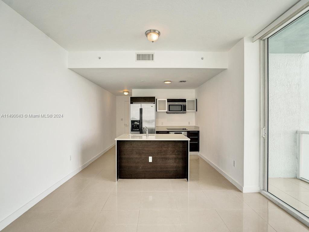 1900 N Bayshore Dr 3103, Miami, Florida 33132, 1 Bedroom Bedrooms, ,1 BathroomBathrooms,Residential,For Sale,1900 N Bayshore Dr 3103,A11490043