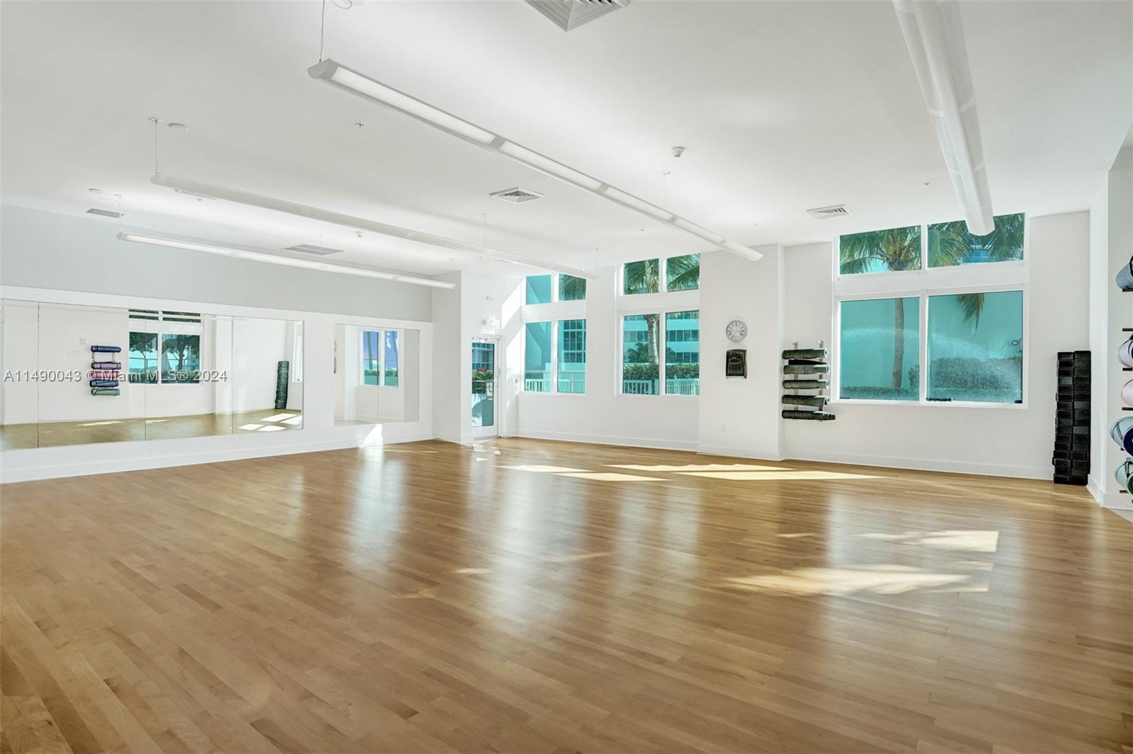 Yoga and Recovery Room