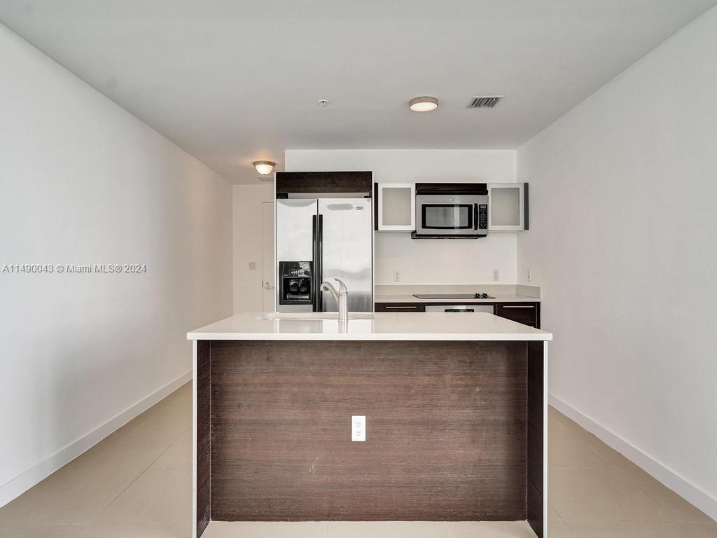 1900 N Bayshore Dr 3103, Miami, Florida 33132, 1 Bedroom Bedrooms, ,1 BathroomBathrooms,Residential,For Sale,1900 N Bayshore Dr 3103,A11490043