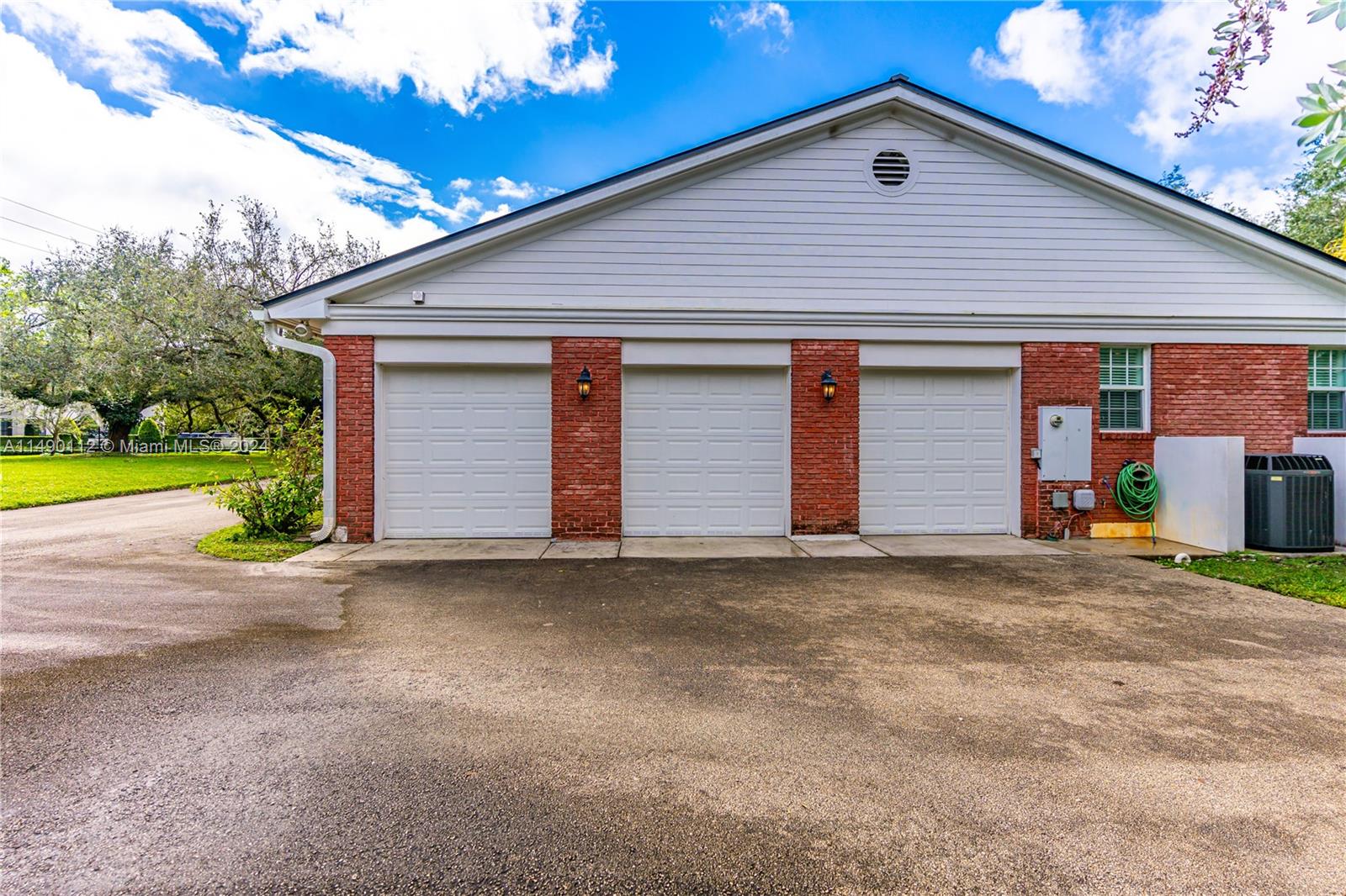 10400 Lakeside Dr, Coral Gables, FL, 33156 United States, 6 Bedrooms Bedrooms, ,7 BathroomsBathrooms,Residential,For Sale,Lakeside Dr,A11490112