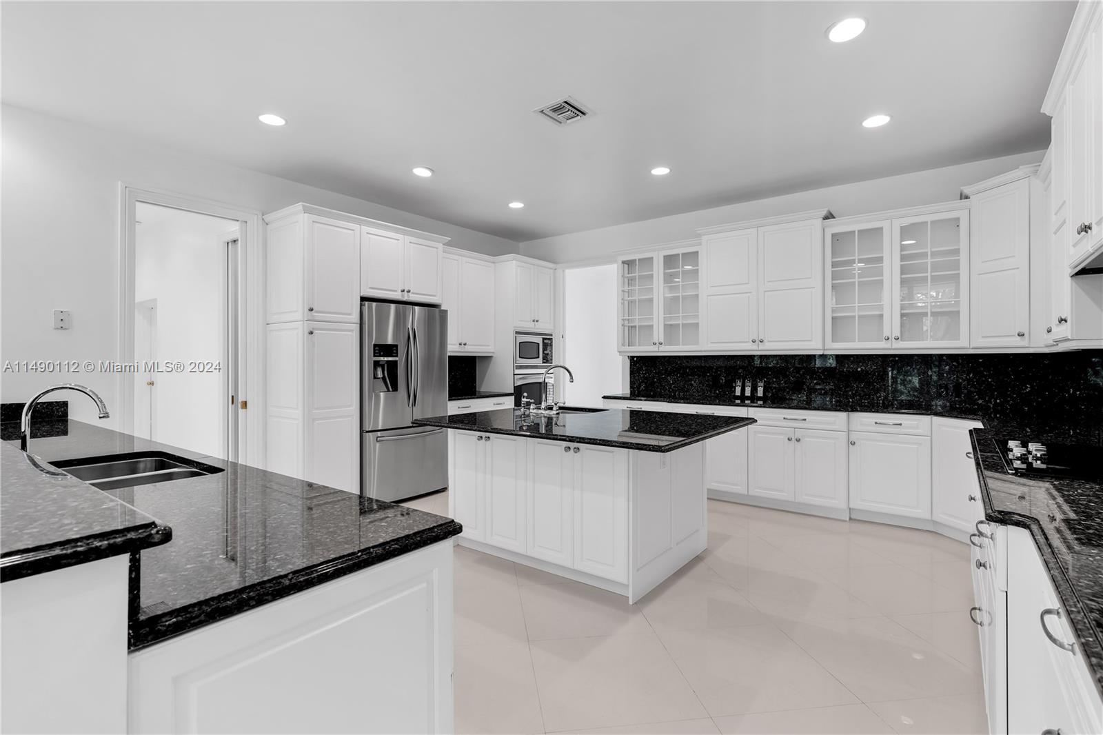 10400 Lakeside Dr, Coral Gables, FL, 33156 United States, 6 Bedrooms Bedrooms, ,7 BathroomsBathrooms,Residential,For Sale,Lakeside Dr,A11490112