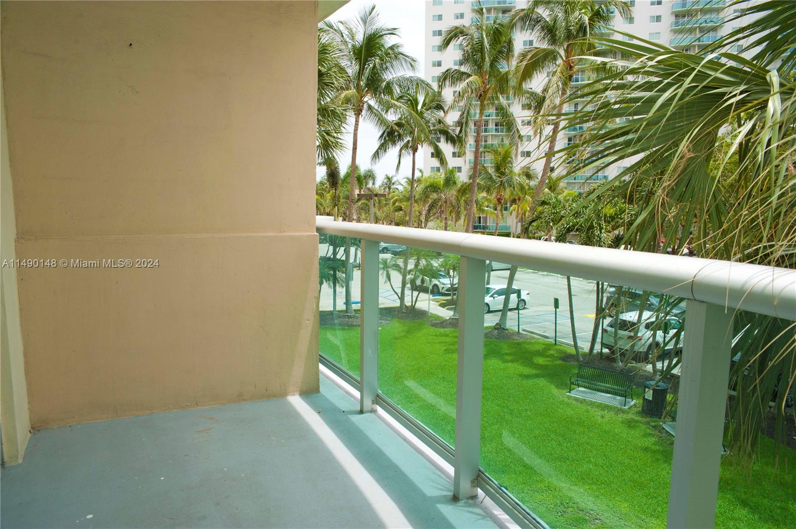 19390 Collins Ave, Sunny Isles Beach, FL, 33160 United States, 1 Bedroom Bedrooms, ,1 BathroomBathrooms,Residential,For Sale,Collins Ave,A11490148