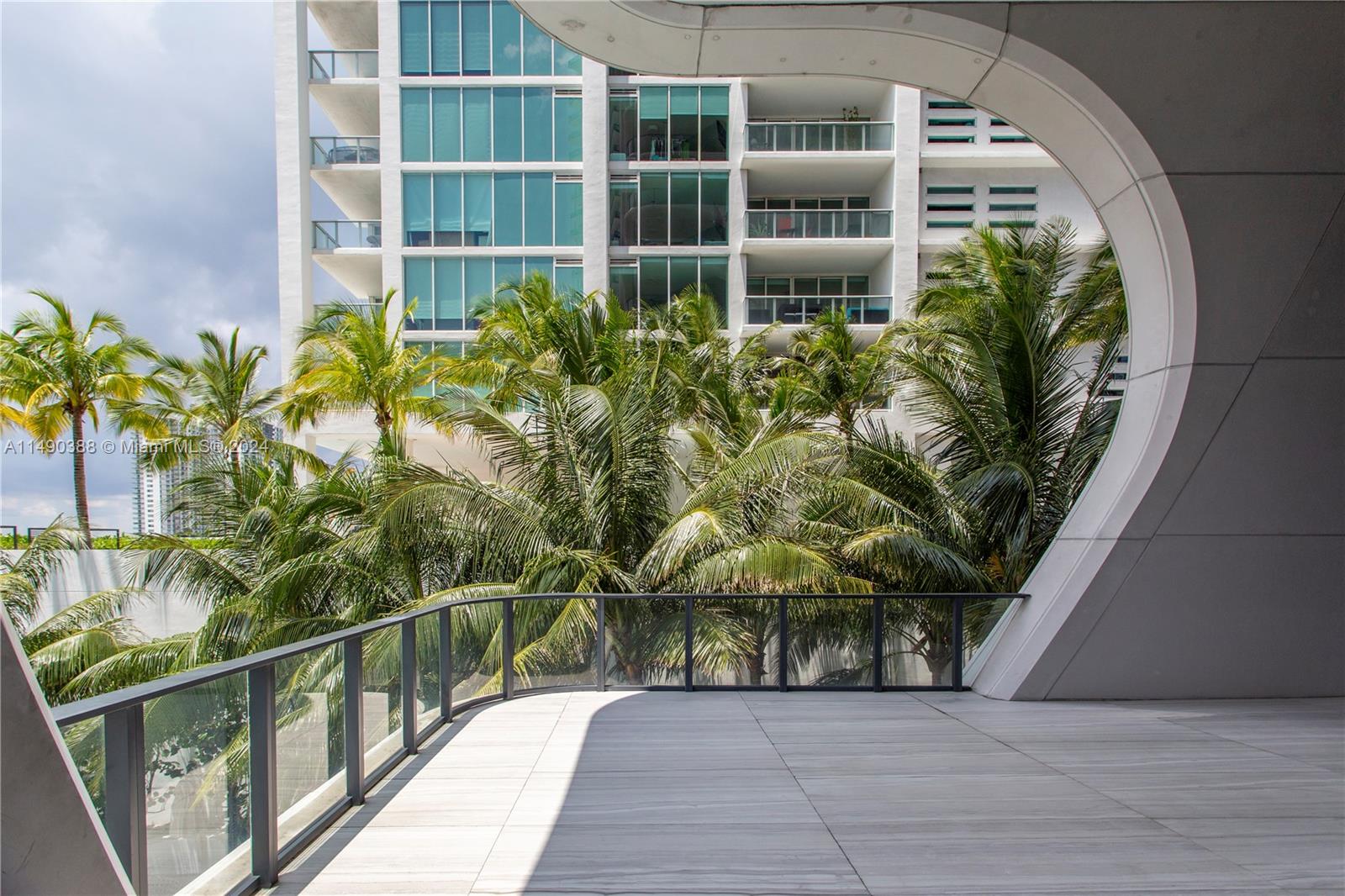1000 Biscayne Blvd 1002, Miami, Florida 33132, 5 Bedrooms Bedrooms, ,6 BathroomsBathrooms,Residential,For Sale,1000 Biscayne Blvd 1002,A11490388
