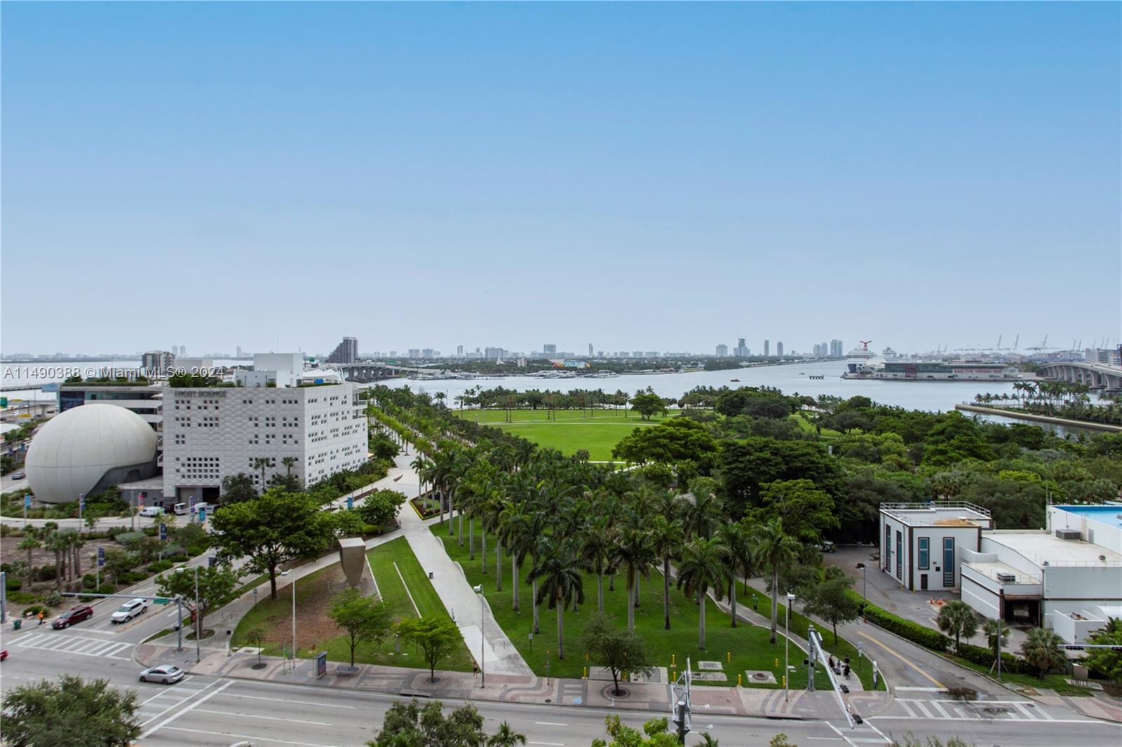 1000 Biscayne Blvd, Miami, FL, 33132 United States, 5 Bedrooms Bedrooms, ,6 BathroomsBathrooms,Residential,For Sale,Biscayne Blvd,A11490388