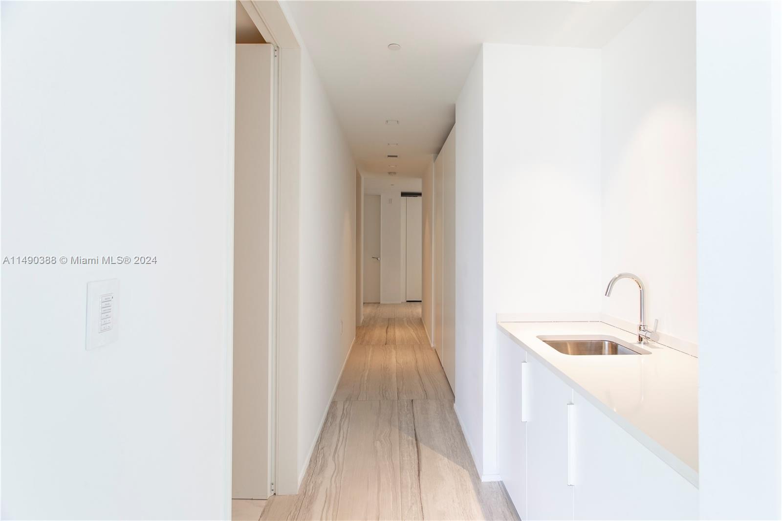 1000 Biscayne Blvd 1002, Miami, Florida 33132, 5 Bedrooms Bedrooms, ,6 BathroomsBathrooms,Residential,For Sale,1000 Biscayne Blvd 1002,A11490388