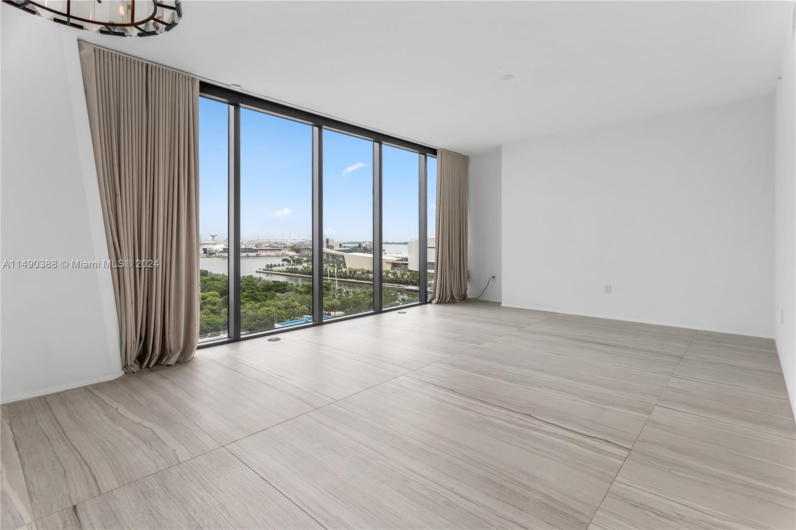 1000 Biscayne Blvd 1002, Miami, Florida 33132, 5 Bedrooms Bedrooms, ,6 BathroomsBathrooms,Residential,For Sale,1000 Biscayne Blvd 1002,A11490388