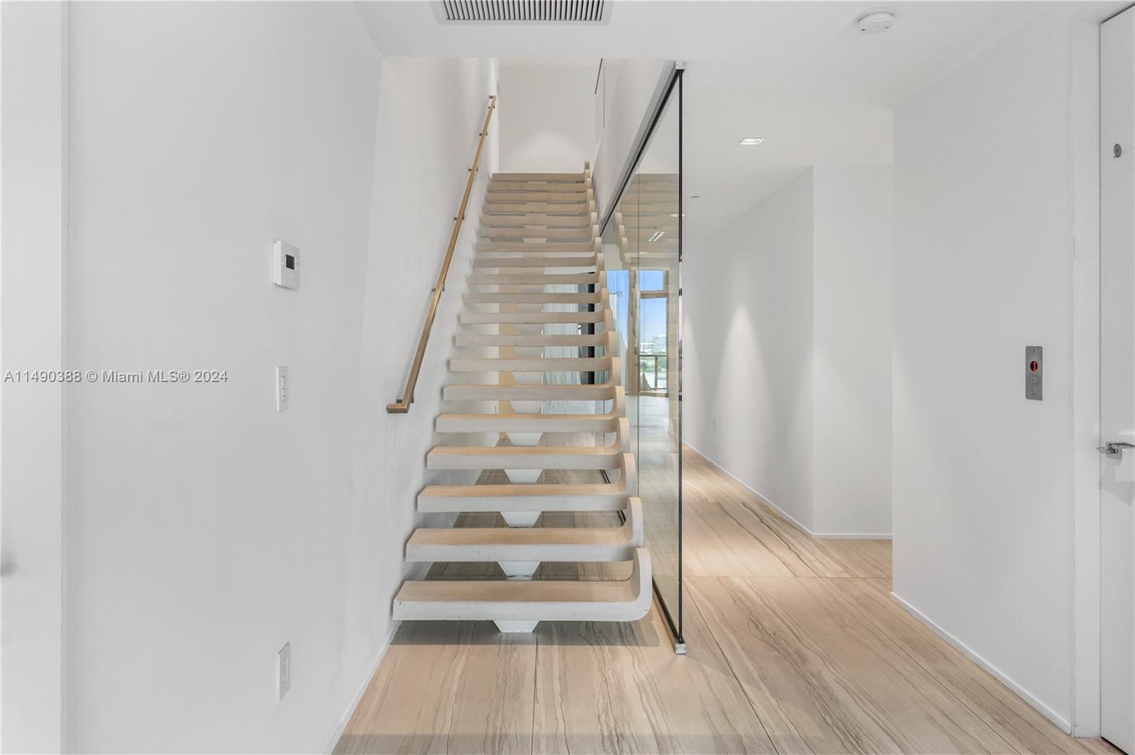 1000 Biscayne Blvd 1002, Miami, Florida 33132, 5 Bedrooms Bedrooms, ,6 BathroomsBathrooms,Residential,For Sale,1000 Biscayne Blvd 1002,A11490388