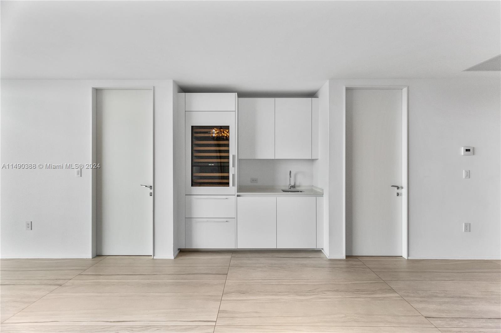 1000 Biscayne Blvd, Miami, FL, 33132 United States, 5 Bedrooms Bedrooms, ,6 BathroomsBathrooms,Residential,For Sale,Biscayne Blvd,A11490388