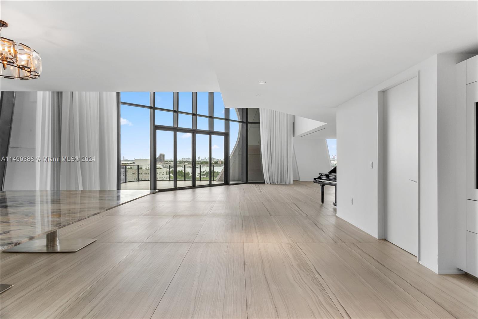 1000 Biscayne Blvd, Miami, FL, 33132 United States, 5 Bedrooms Bedrooms, ,6 BathroomsBathrooms,Residential,For Sale,Biscayne Blvd,A11490388