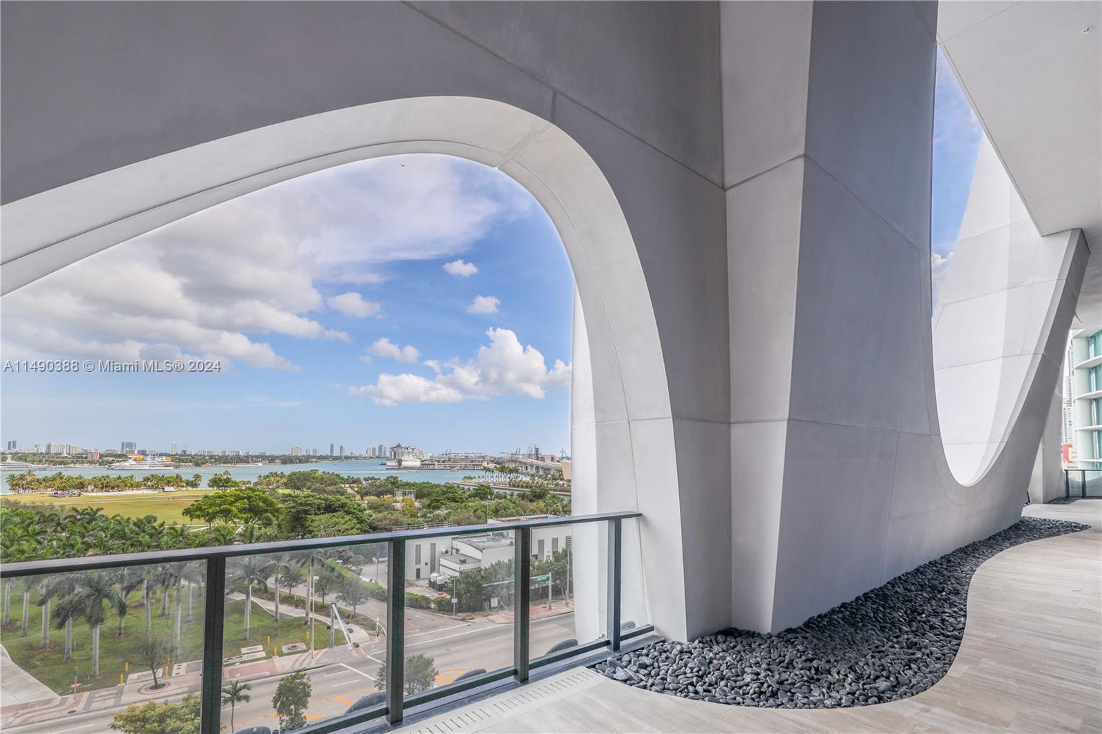 1000 Biscayne Blvd, Miami, FL, 33132 United States, 5 Bedrooms Bedrooms, ,6 BathroomsBathrooms,Residential,For Sale,Biscayne Blvd,A11490388