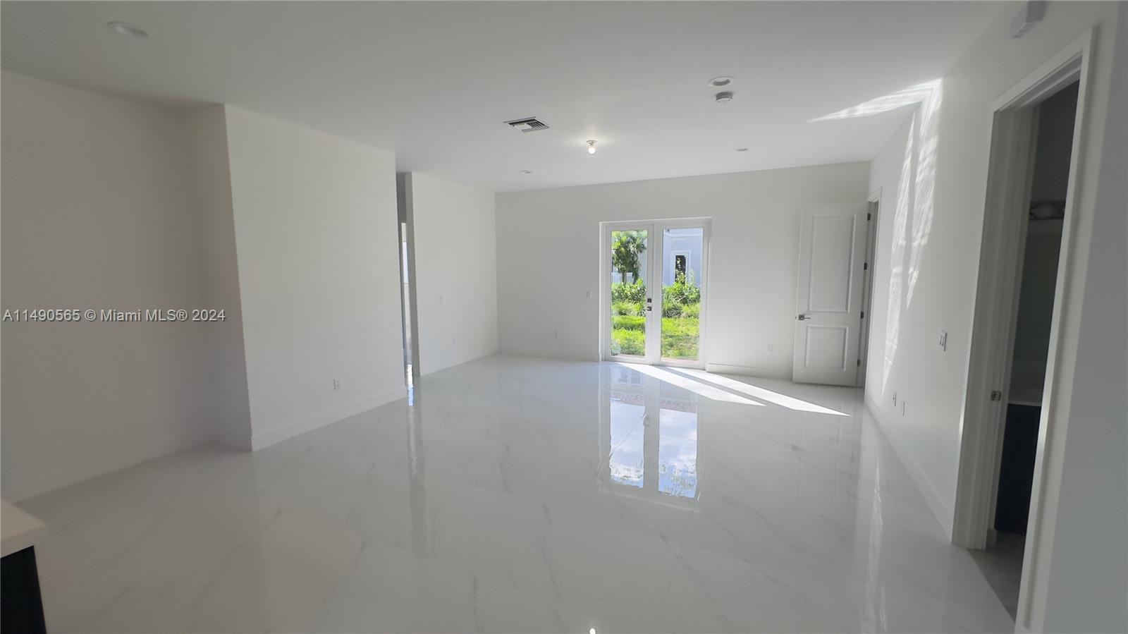 3562 Forest View Cir 0, Dania Beach, Florida 33312, 5 Bedrooms Bedrooms, ,4 BathroomsBathrooms,Residentiallease,For Rent,3562 Forest View Cir 0,A11490565