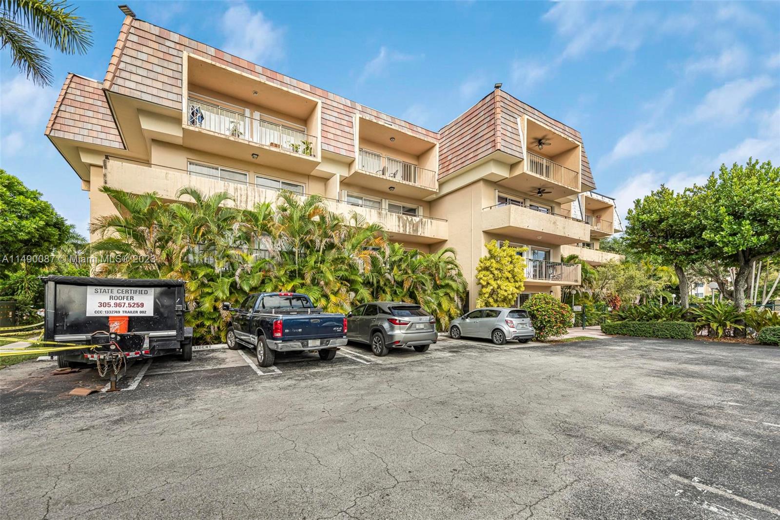 **Bright, Spacious & Well-laid out 1/1 unit on 3rd floor in the Beautiful Village of Kings Creek! Location, location, location! Very central; Only minutes to Dadeland Mall, Metro Rail, fine dining and nearby expressways. Very spacious unit with a huge, open wraparound balcony with open views of green foliage and some. Only 39 units in this boutique bldg. Newer laminate, waterproof vinyl flooring throughout & updated bathroom and kitchen. Plenty of closet space. Features call-in entry, pool and elevator. Laundry room on each floor. 24-hr Security! Buildings amenities include fitness room, second pool, tennis courts, playground, basketball courts, 2 story club house and picnic area.  Tenant occupied until 6/2024, please request your appointment with advanced notice.