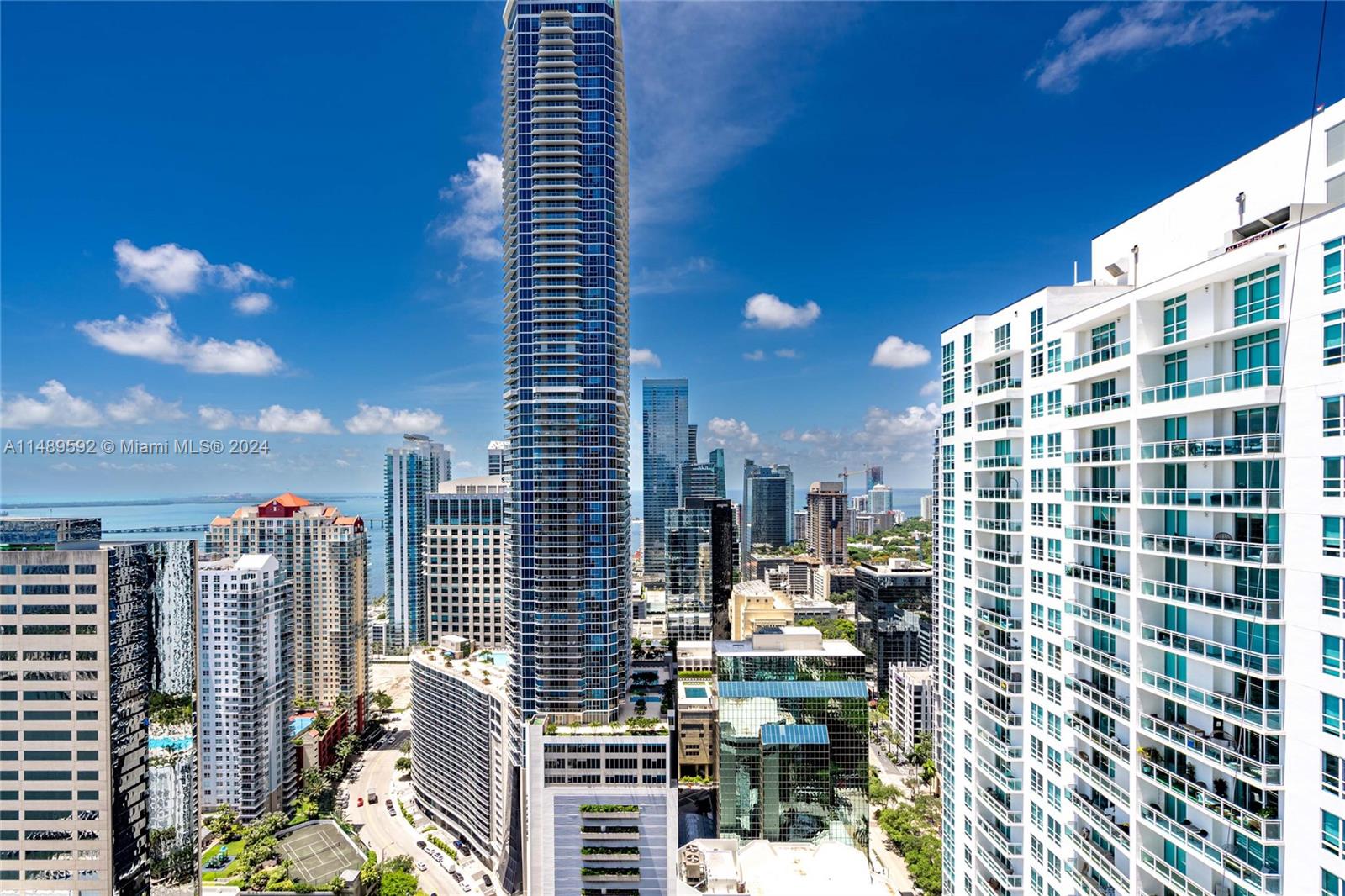 950 Brickell Bay Dr 4007, Miami, Florida 33131, 2 Bedrooms Bedrooms, ,2 BathroomsBathrooms,Residential,For Sale,950 Brickell Bay Dr 4007,A11489592