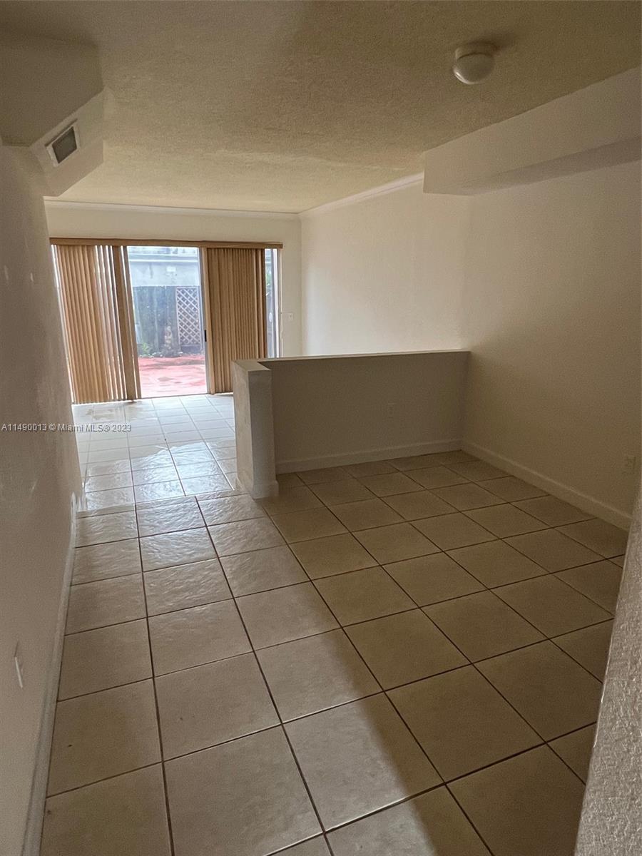 10900 SW 104th St 103, Miami, Florida 33176, 2 Bedrooms Bedrooms, ,1 BathroomBathrooms,Residential,For Sale,10900 SW 104th St 103,A11490013