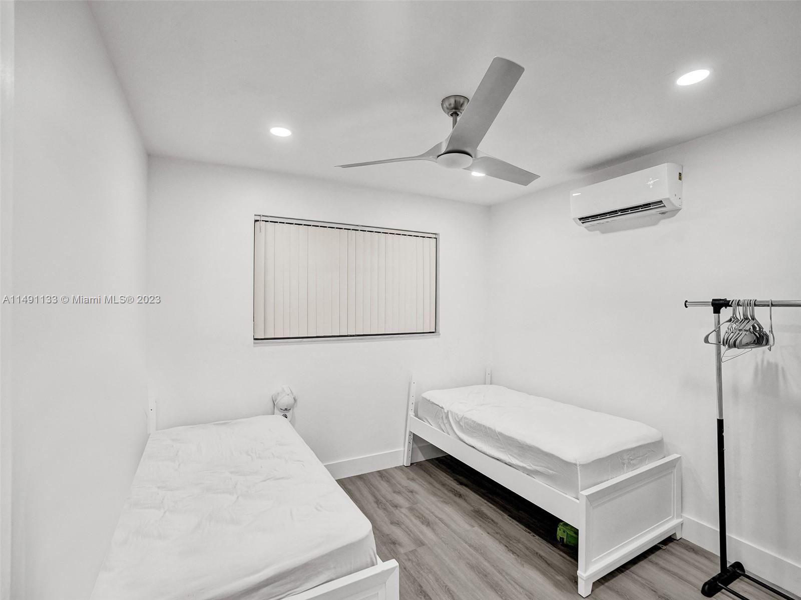 Mother-in-law suite bedroom