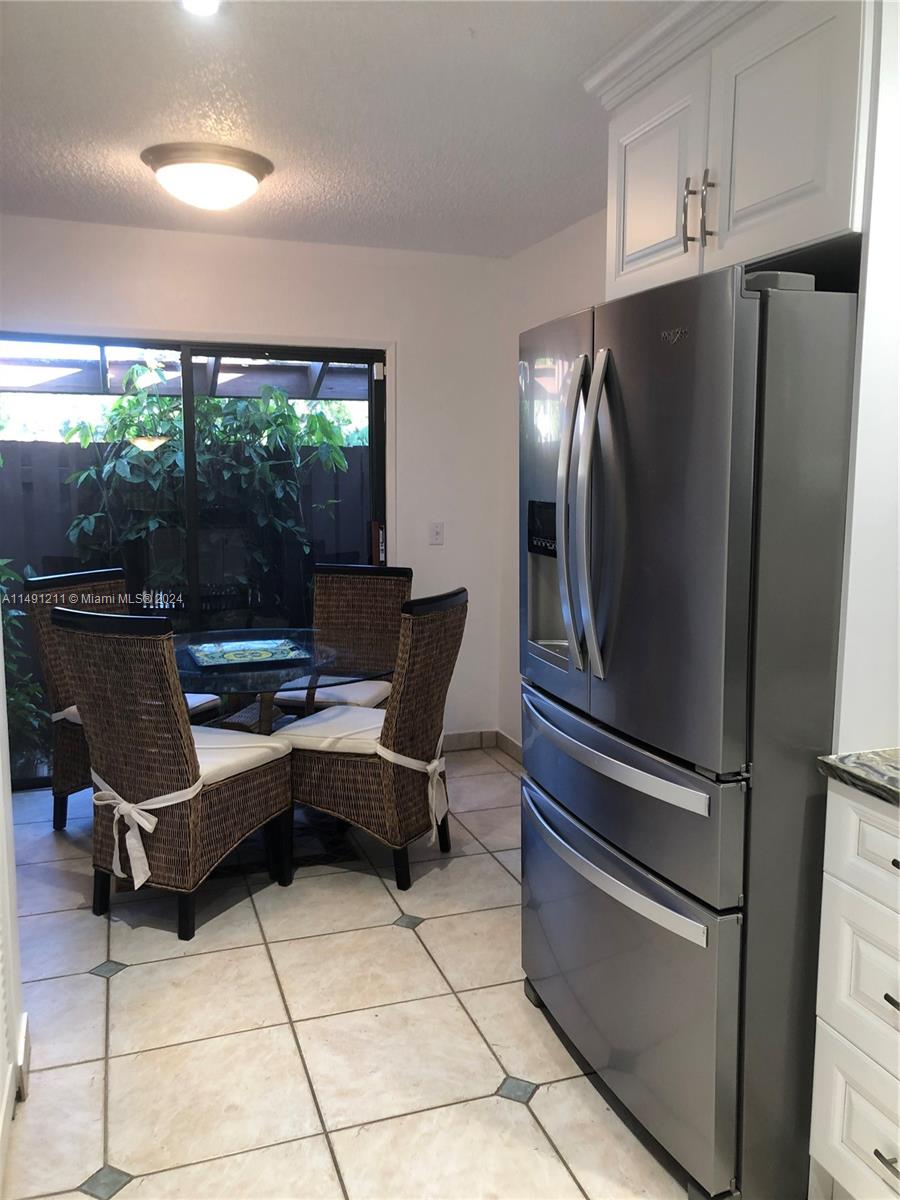 1422 Amanda St 1422, Hollywood, Florida 33020, 2 Bedrooms Bedrooms, ,1 BathroomBathrooms,Residentiallease,For Rent,1422 Amanda St 1422,A11491211