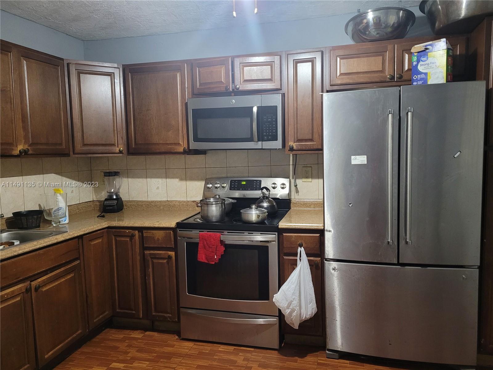 16750 NE 10th Ave 109, North Miami Beach, Florida 33162, 2 Bedrooms Bedrooms, ,2 BathroomsBathrooms,Residential,For Sale,16750 NE 10th Ave 109,A11491135